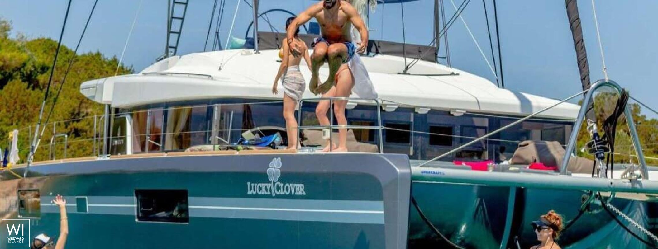 Lucky Clover  Lagoon Catamaran Lagoon 52 Exterior 6