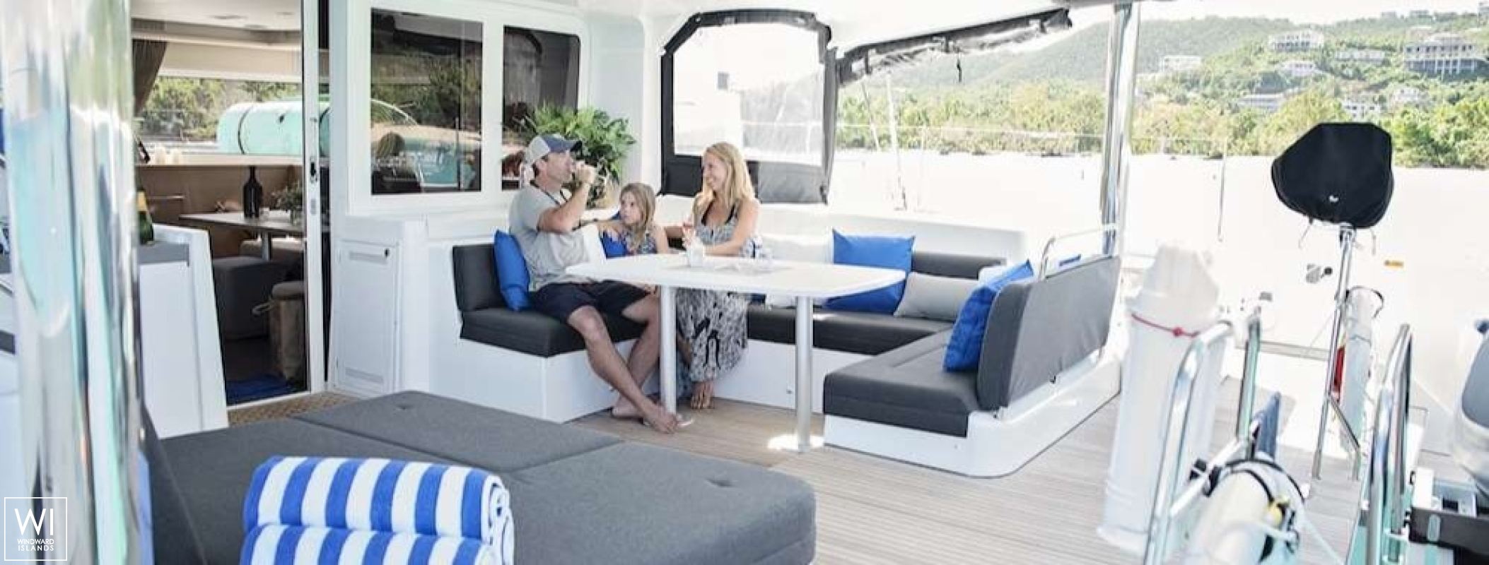 ISLAND HOPPIN'  Lagoon Catamaran Lagoon 52 Exterior 5