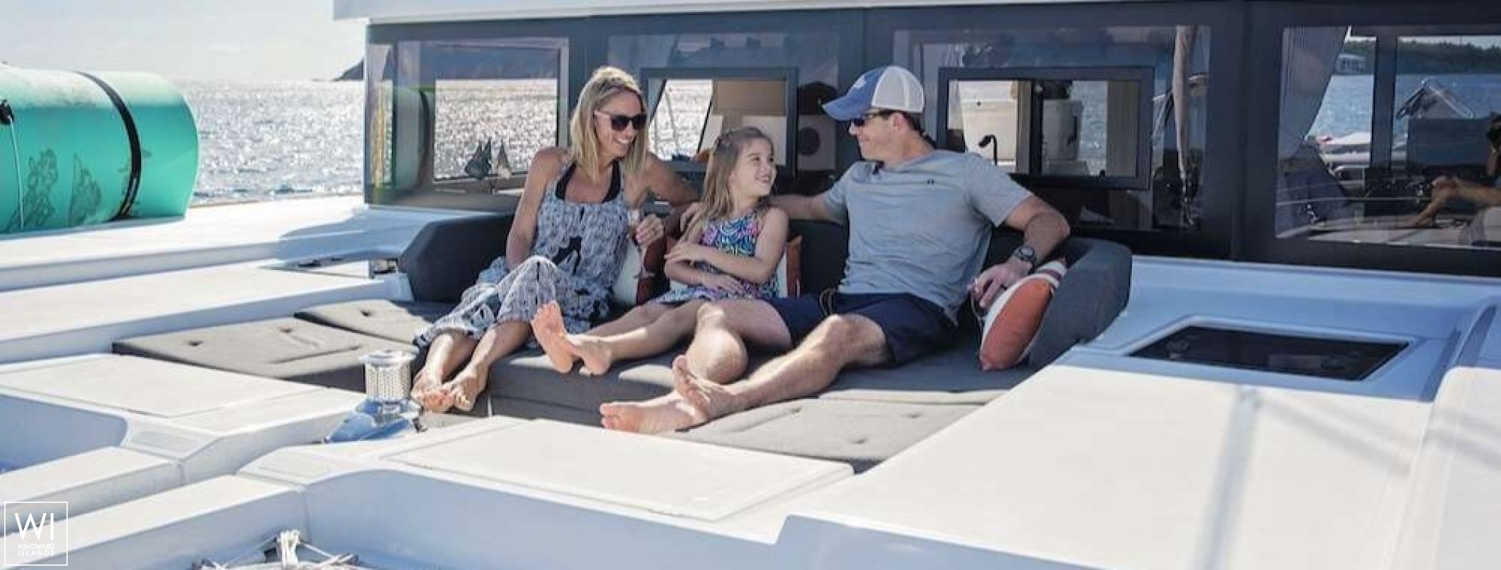 ISLAND HOPPIN'  Lagoon Catamaran Lagoon 52 Exterior 8