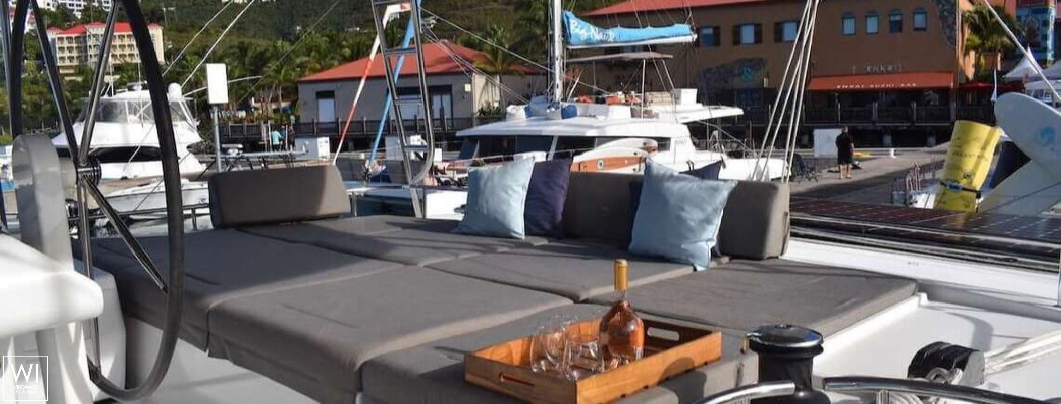 FELIX  Lagoon Catamaran Lagoon 52 Exterior 1