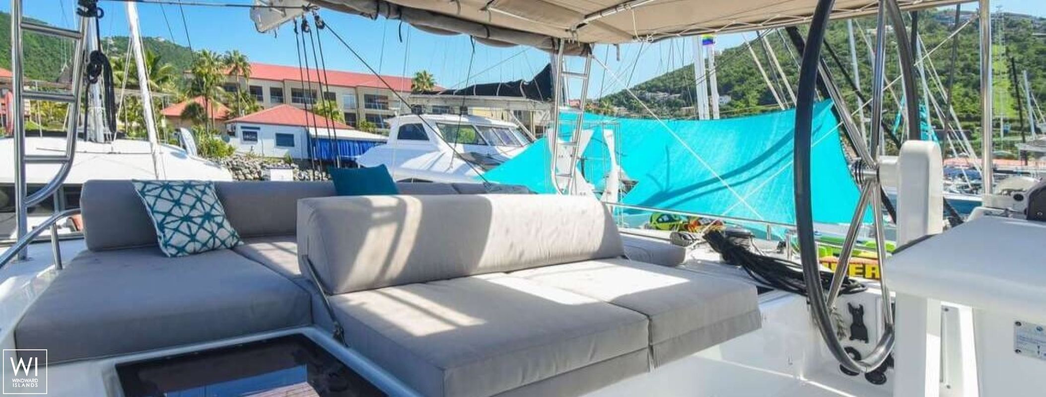 SHANGRI LA   Lagoon Catamaran Lagoon 52 Exterior 6