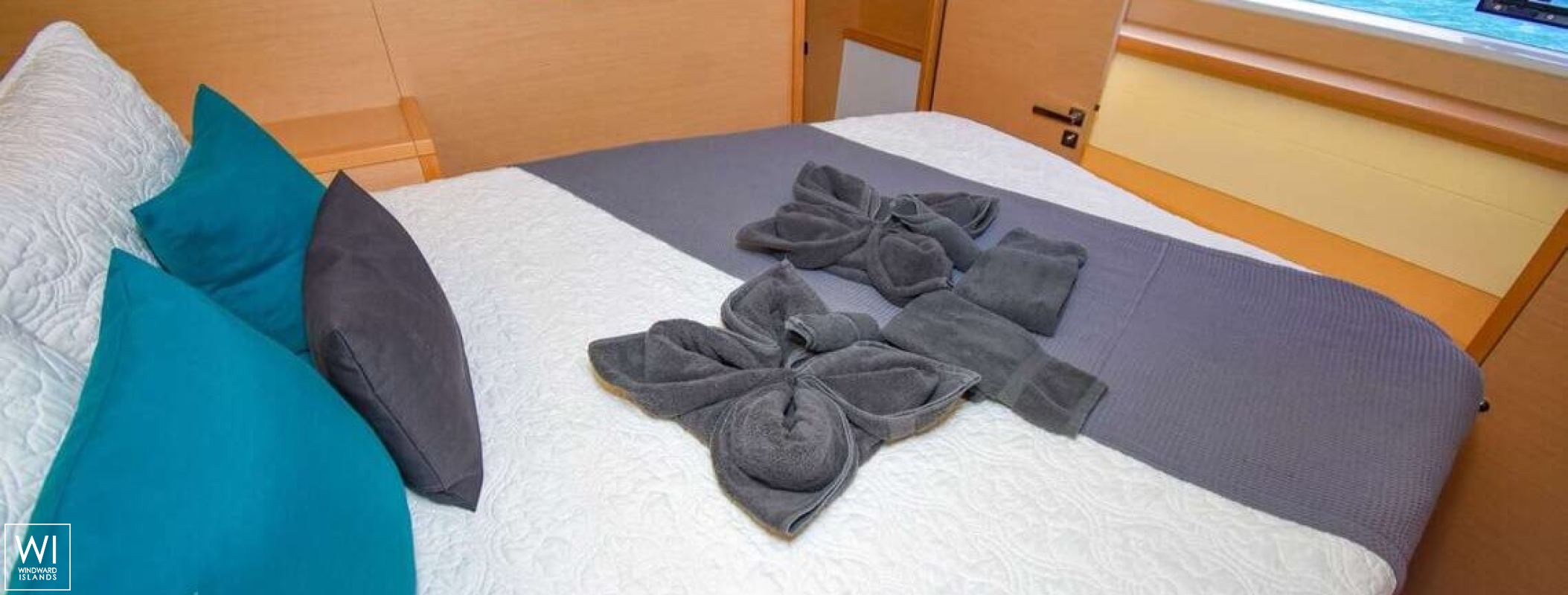 SHANGRI LA   Lagoon Catamaran Lagoon 52 Interior 14