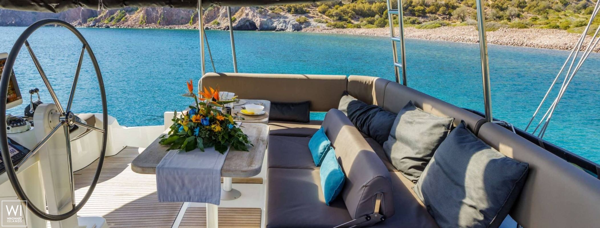 Elvira 52  Lagoon Catamaran Lagoon 52 Exterior 4