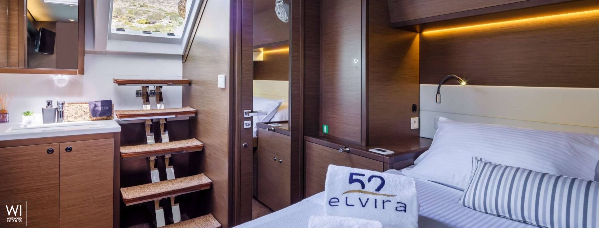 Elvira 52  Lagoon Catamaran Lagoon 52 Interior 15