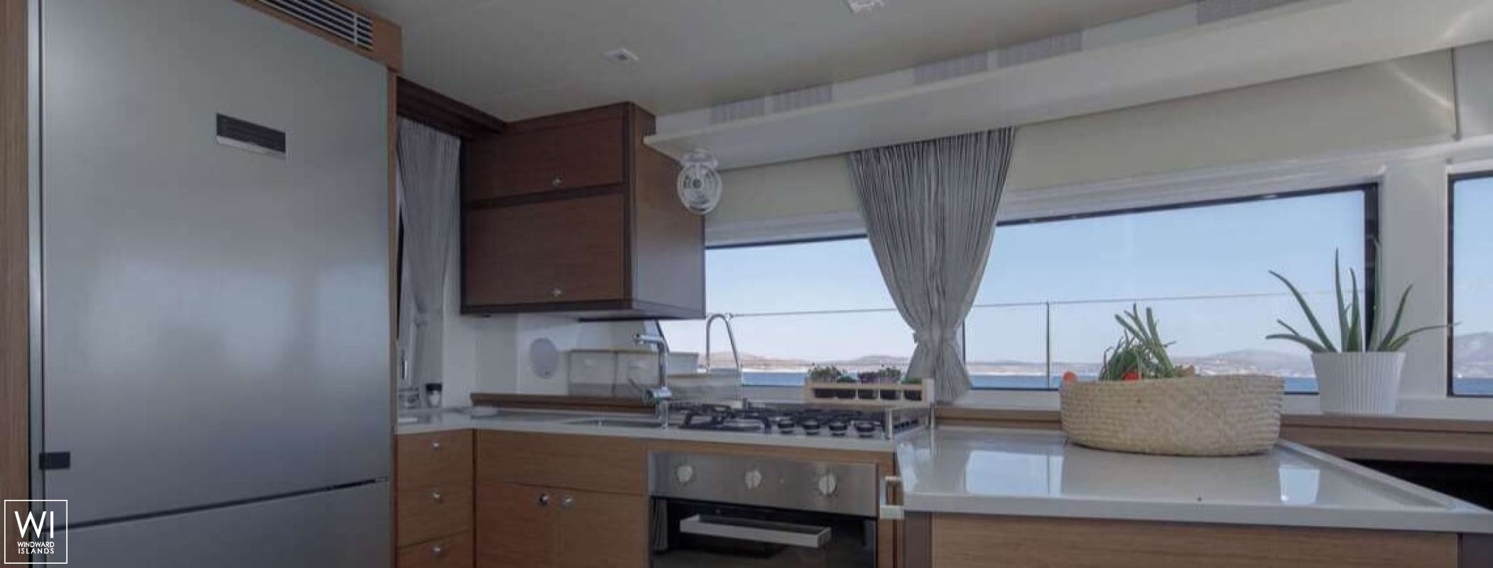 ONEIDA  Lagoon Catamaran Lagoon 52 Interior 11