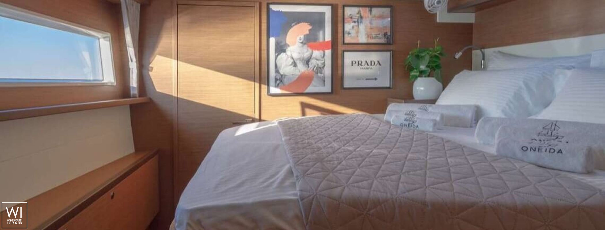 ONEIDA  Lagoon Catamaran Lagoon 52 Interior 12