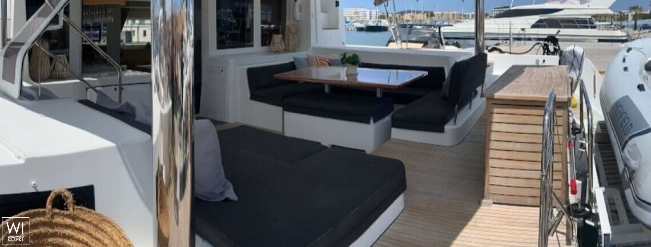 GOA 10  Lagoon Catamaran Lagoon 52 Exterior 9