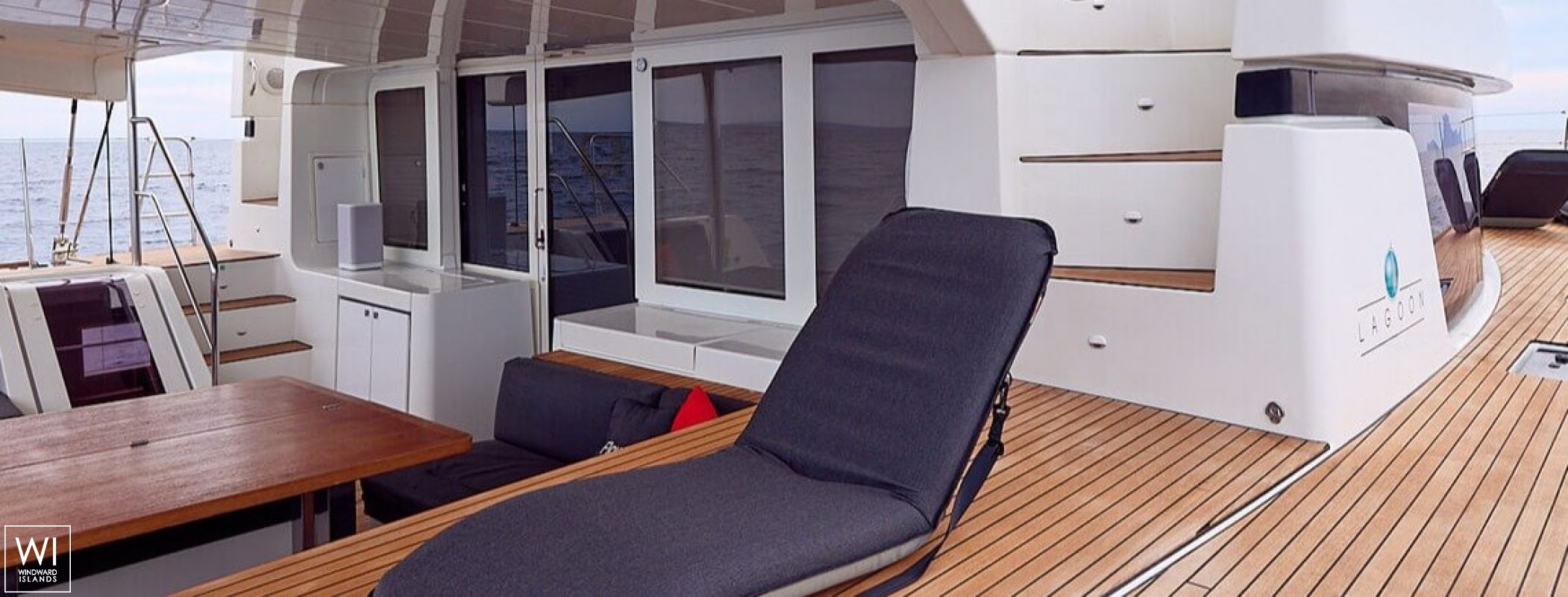 FLOW  Lagoon Catamaran Lagoon 52 Exterior 9