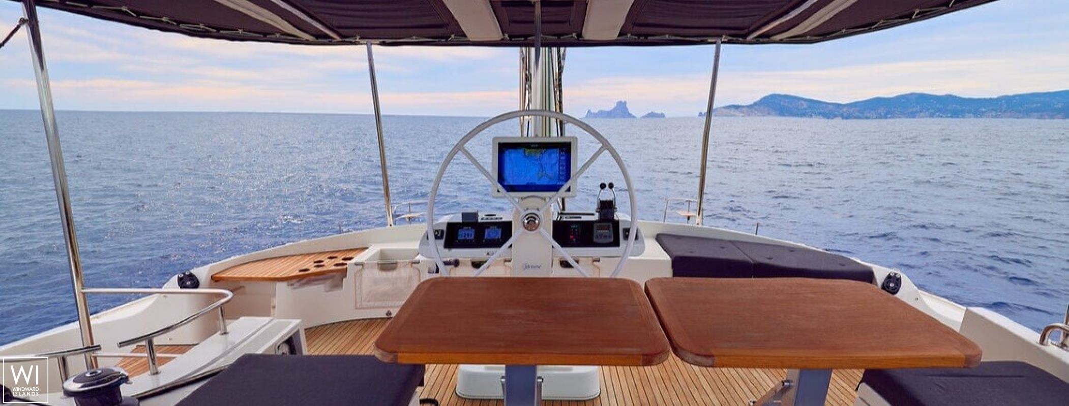 FLOW  Lagoon Catamaran Lagoon 52 Exterior 10