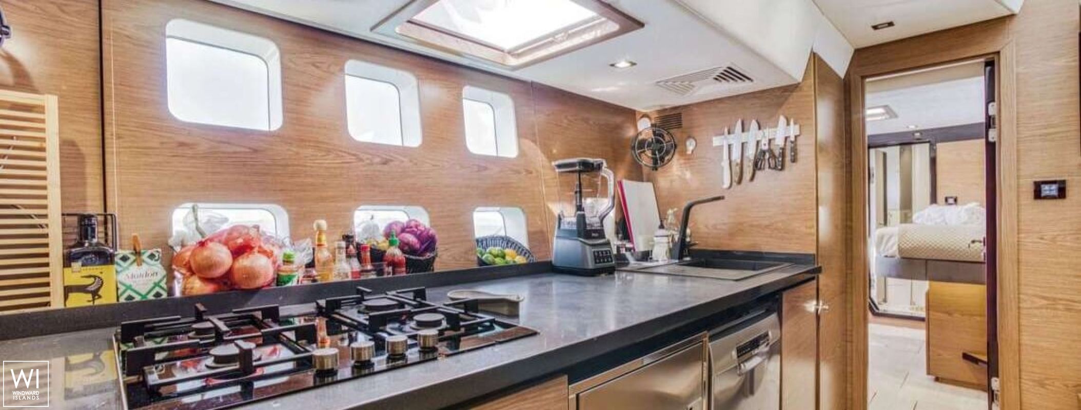 EUPHORIA  Sunreef Yachts Sail Sunreef 60 Interior 1