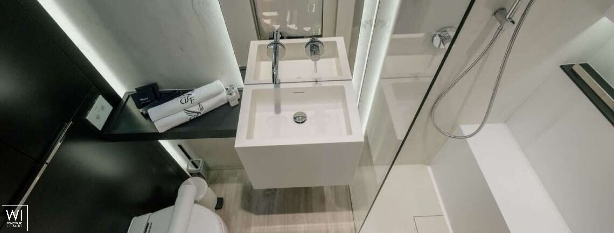 GYRFALCON  Sunreef Yachts Sail Sunreef 60 Interior 21