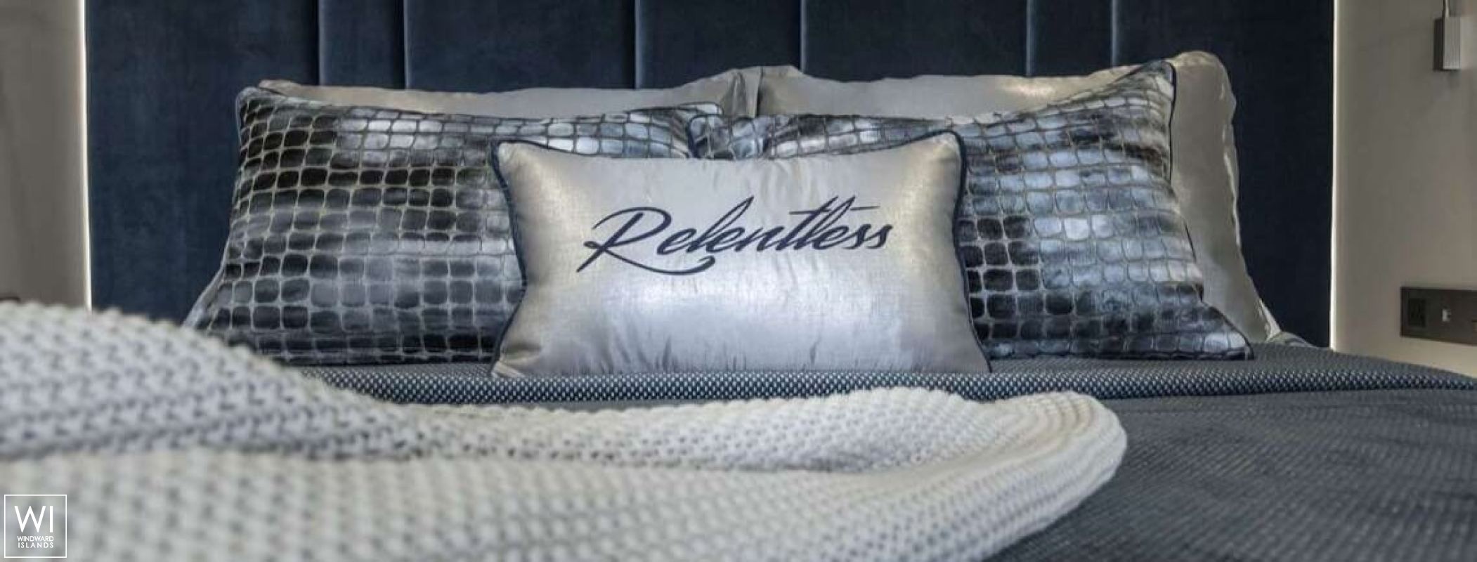 RELENTLESS  Sunreef Yachts Sail Sunreef 60 Interior 17