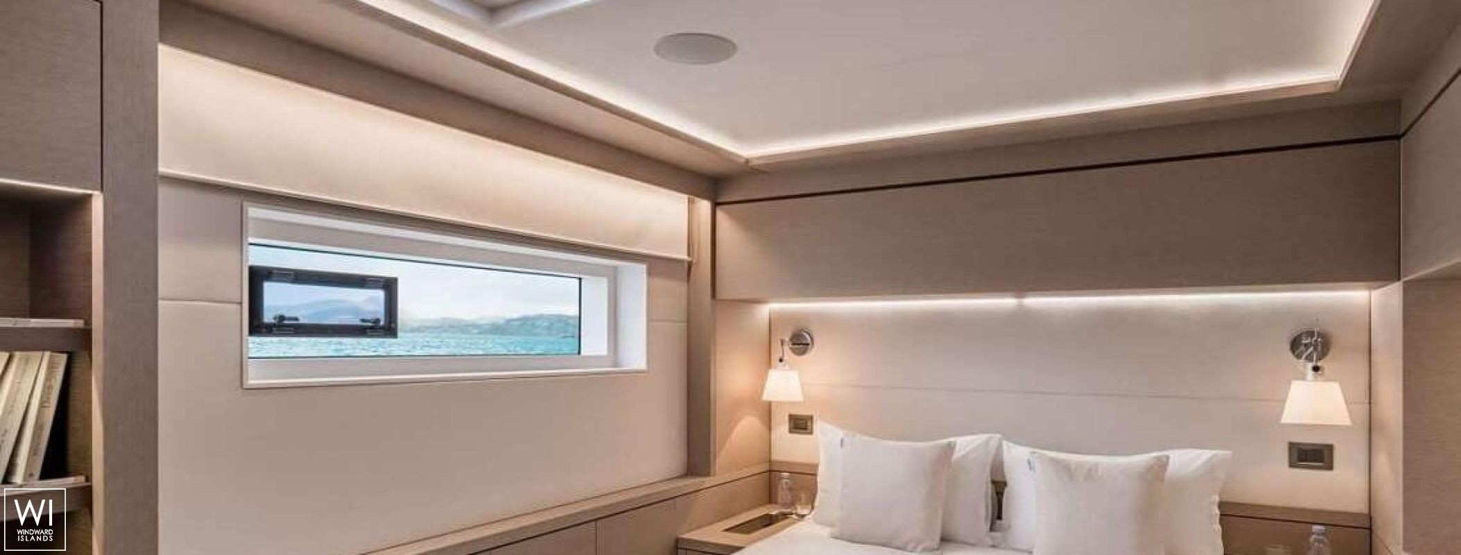 Frenchwest  Lagoon Catamaran Power 78 Interior 17