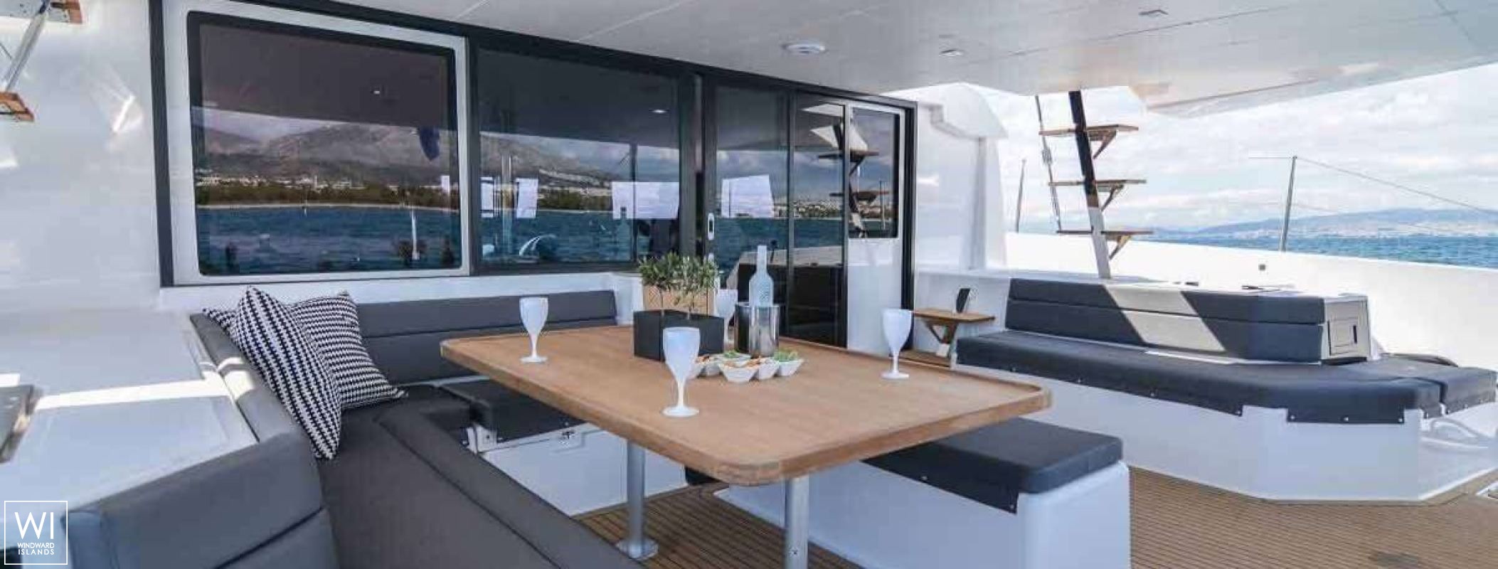JOVY  Dufour Yachts Catamaran 48 Exterior 1