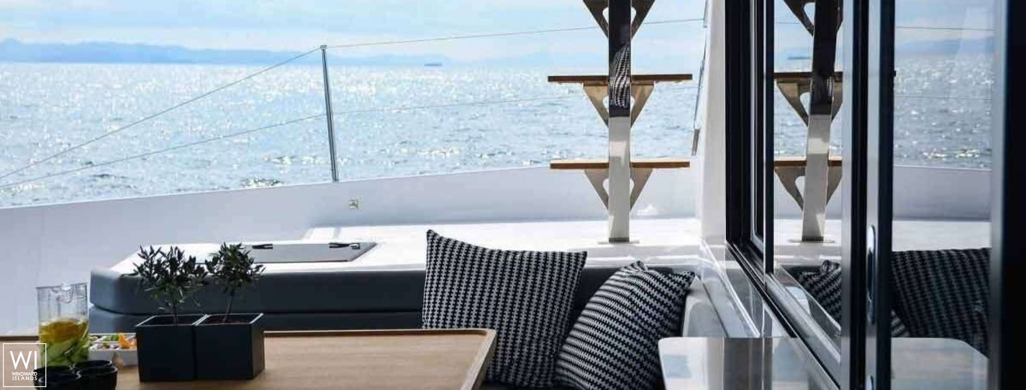 JOVY  Dufour Yachts Catamaran 48 Interior 1