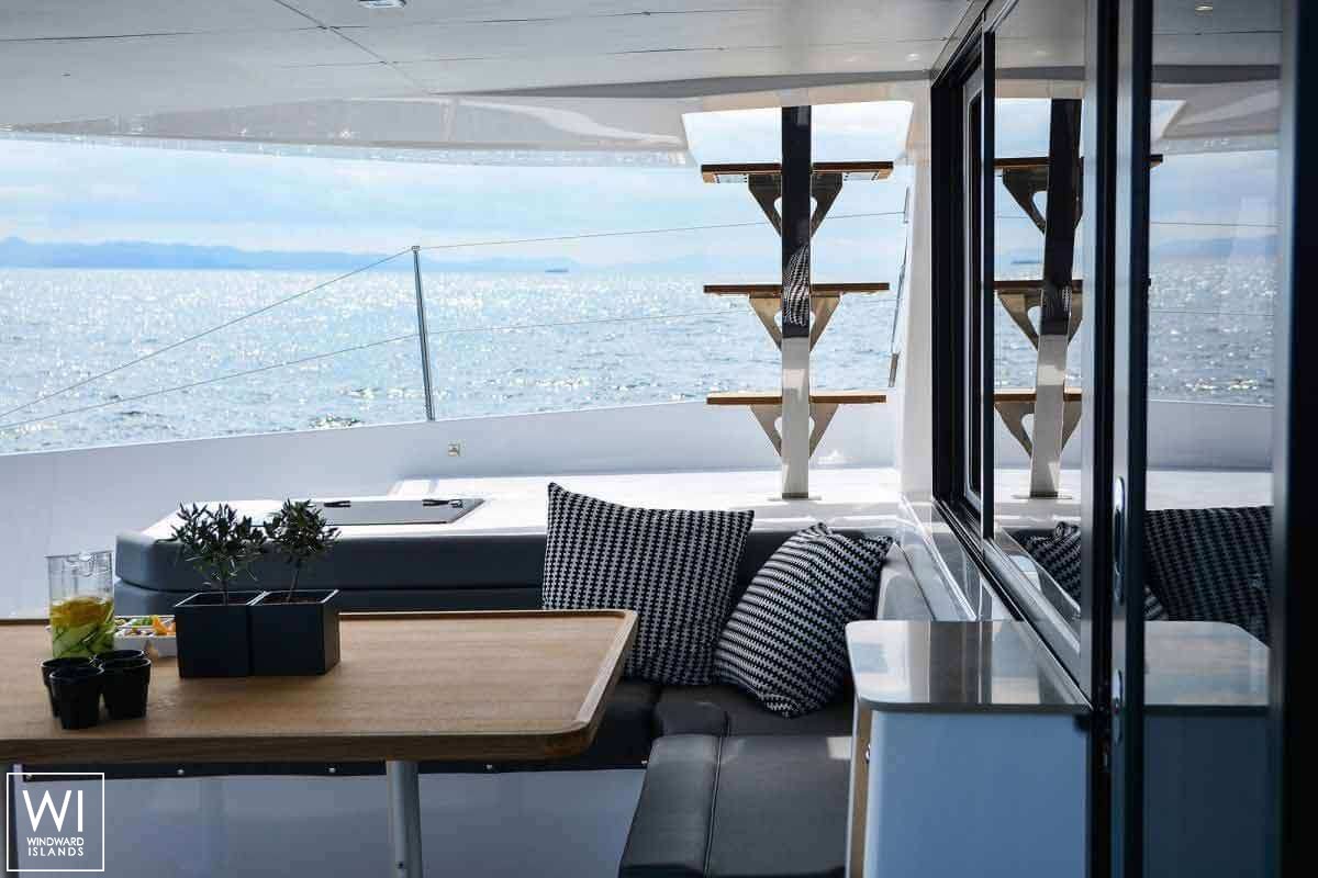 JOVY  Dufour Yachts Dufour 48 Interior 14