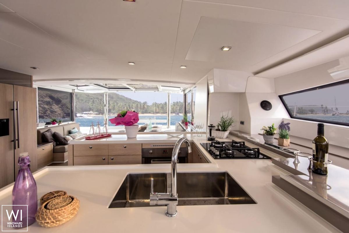 Bali 5.4 Catana Catamaran Interior 3