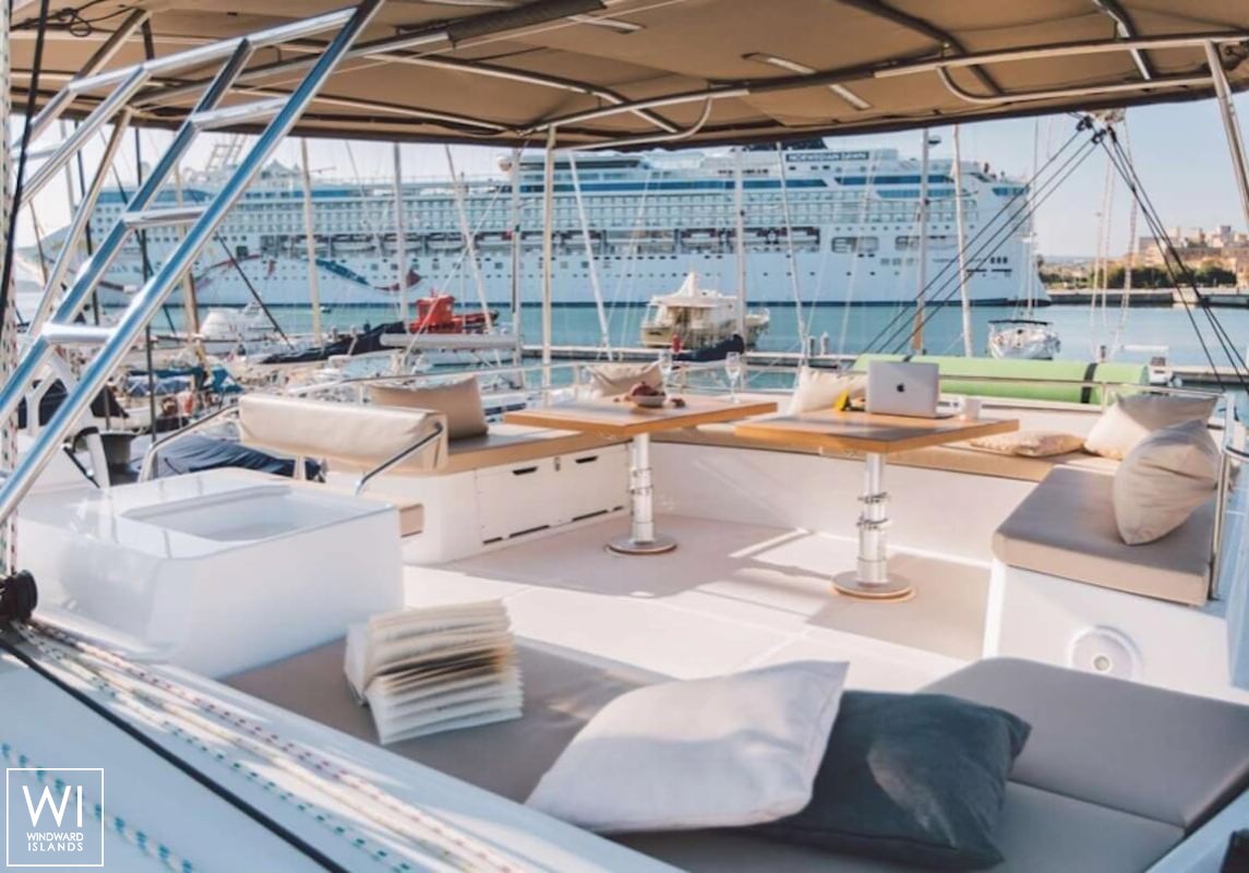 ELENA  Catana Catamaran Bali 5.4 Exterior 4