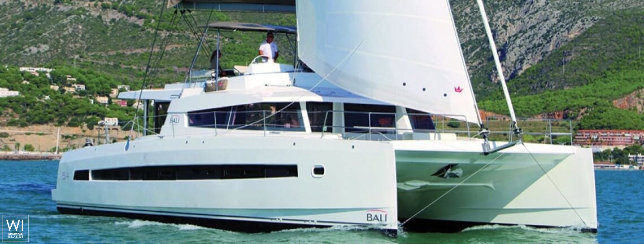 Bali 5.4 Catana Catamaran Exterior 1