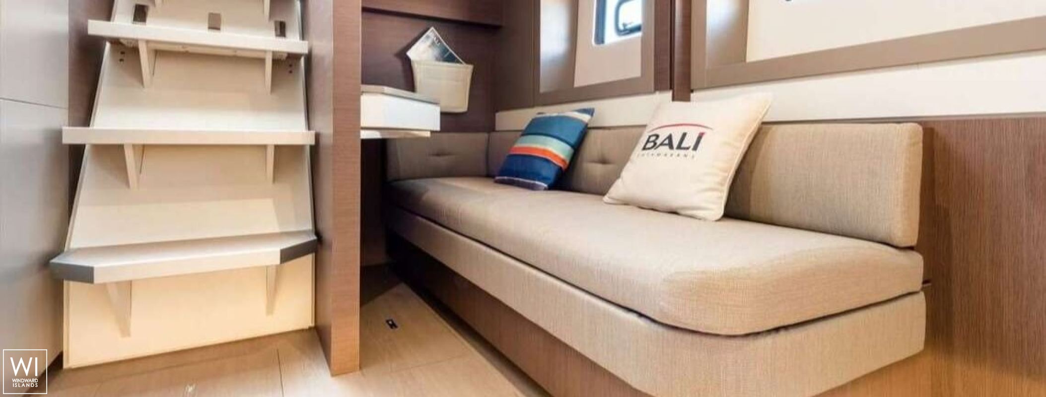 MIM OCEAN 3  Catana Catamaran Bali 5.4 Interior 1