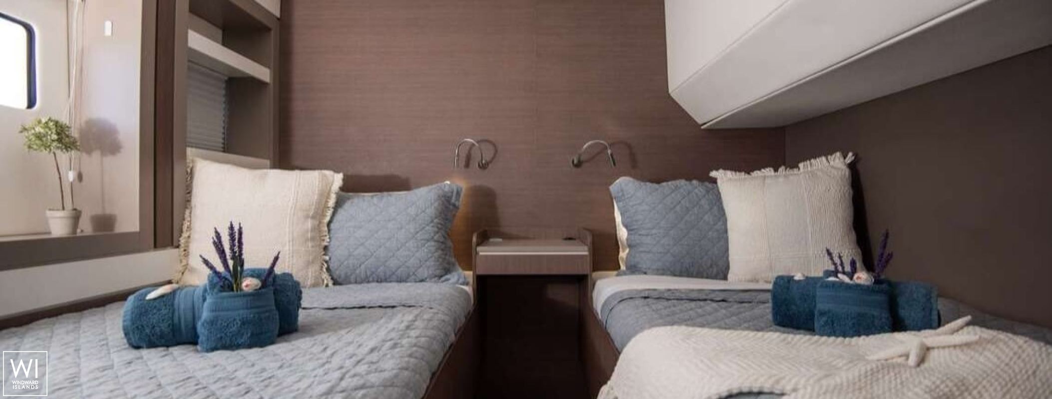 Ad Astra  Catana Catamaran Bali 5.4 Interior 16