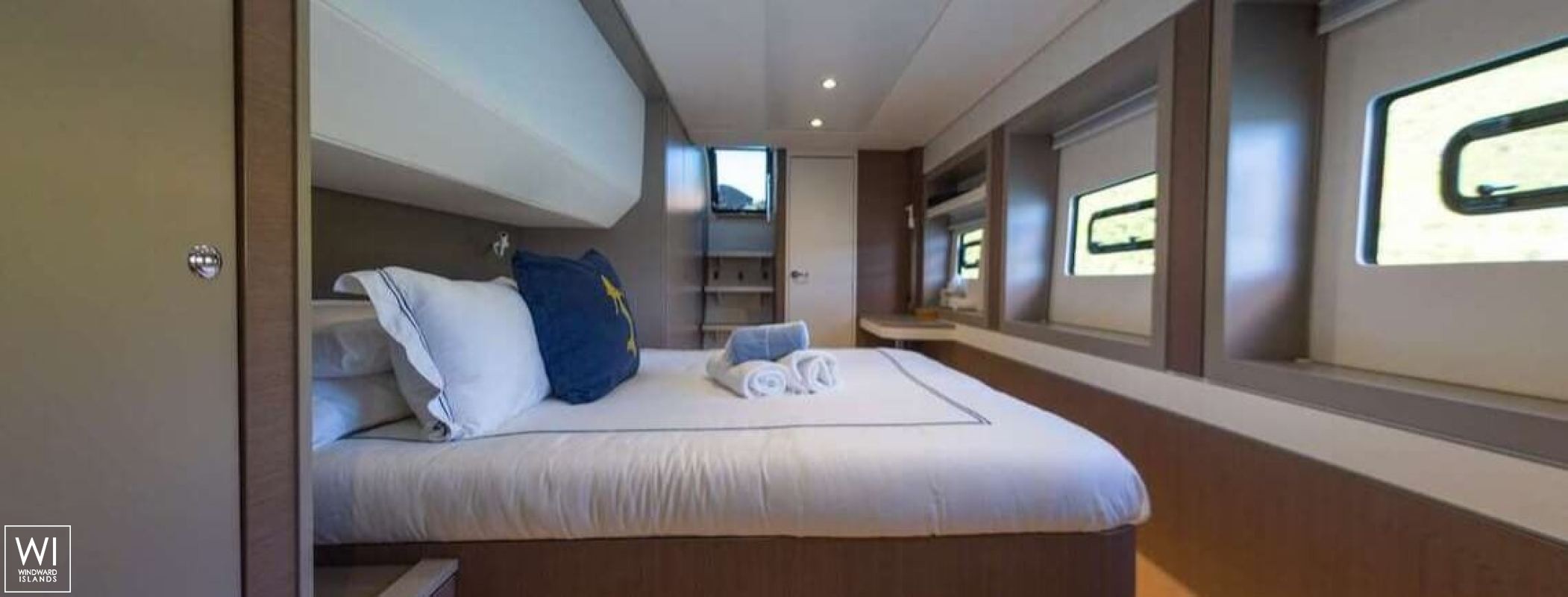 BIG NAUTI  Catana Catamaran Bali 5.4 Interior 15