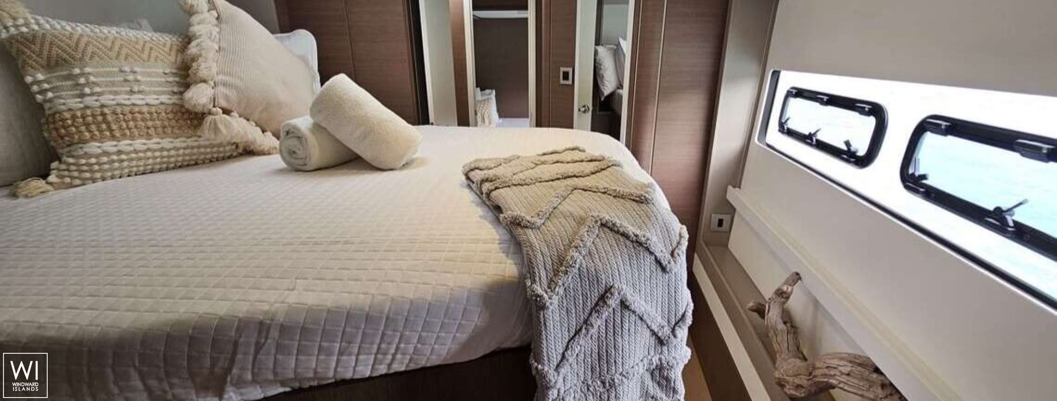 Crystal Dreams  Catana Catamaran Bali 5.4 Interior 17