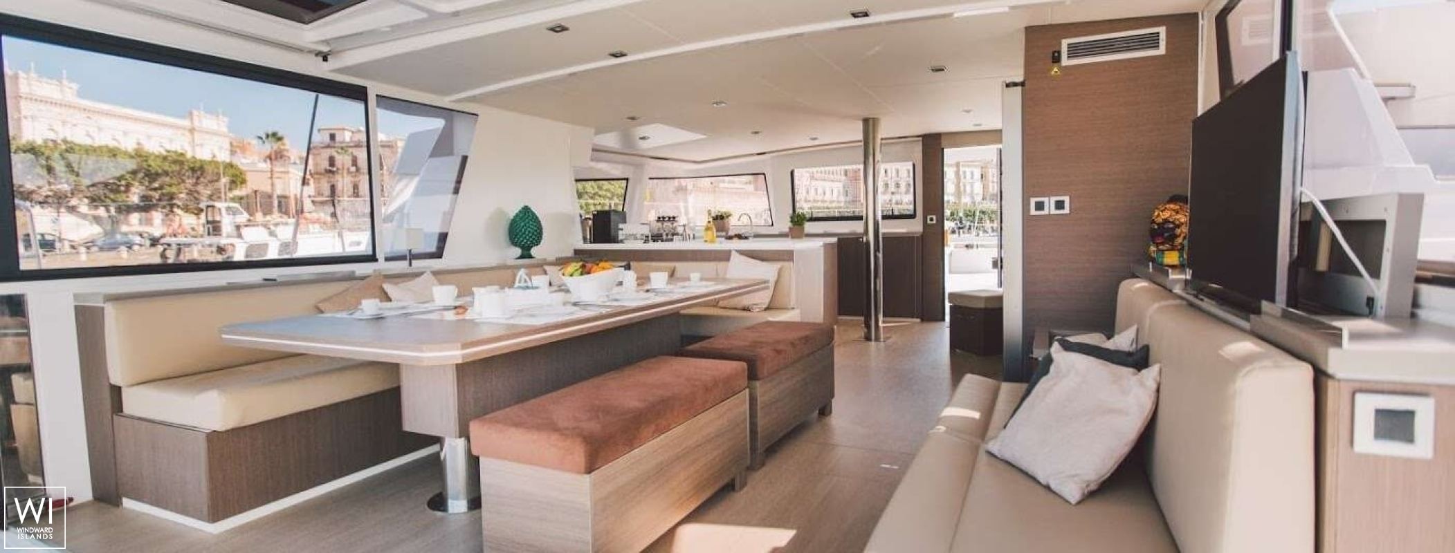 ELENA  Catana Catamaran Bali 5.4 Interior 15
