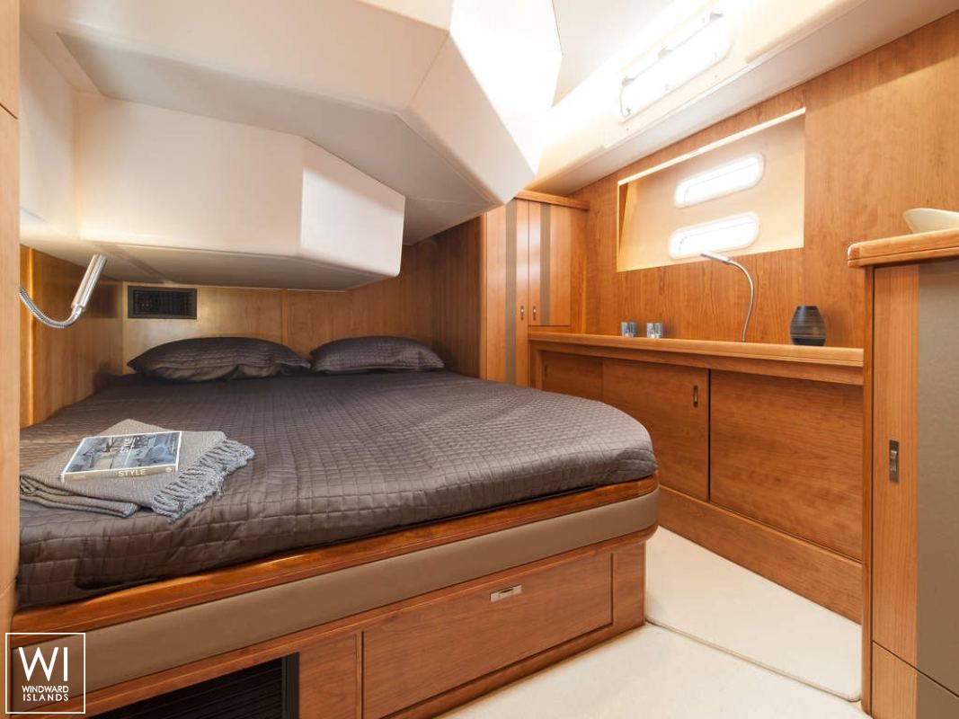 Moody 54DS Moody Yachts Interior 2