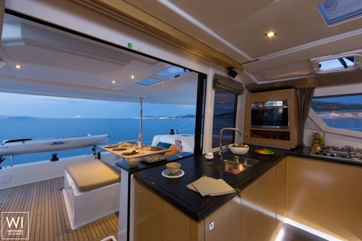 Helia 44 Fountaine Pajot Interior 2