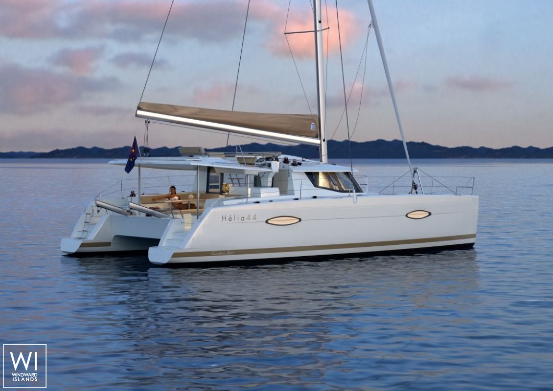 Helia 44 Fountaine Pajot Exterior 2