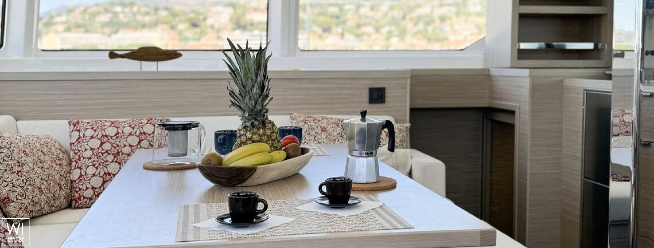 YOFF  Lagoon Catamaran Lagoon 46 Interior 4