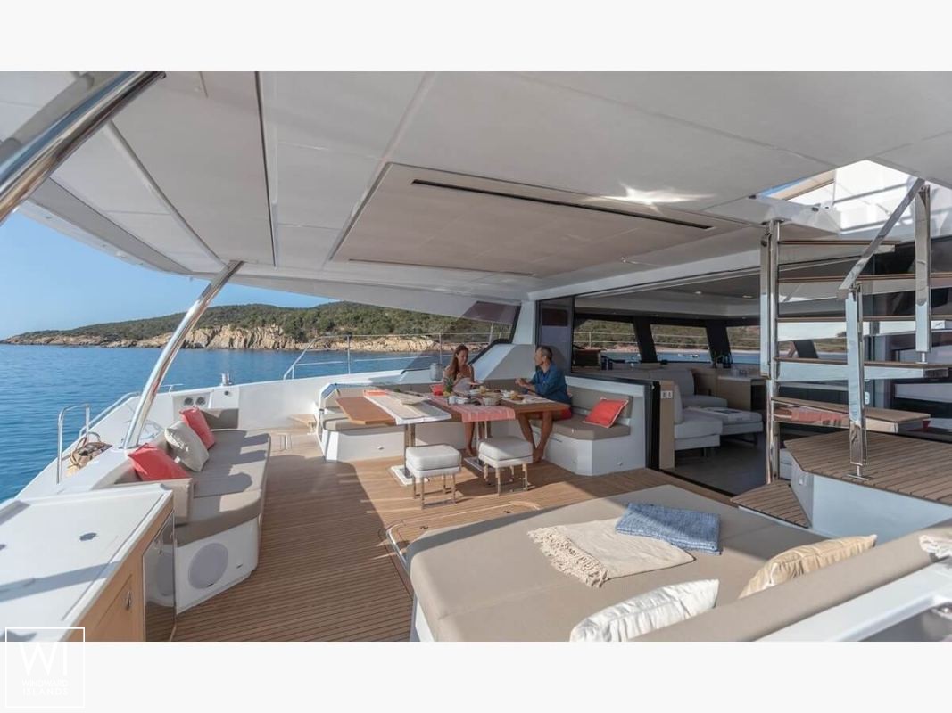 Floramye  Fountaine Pajot Alegria 67 Interior 2