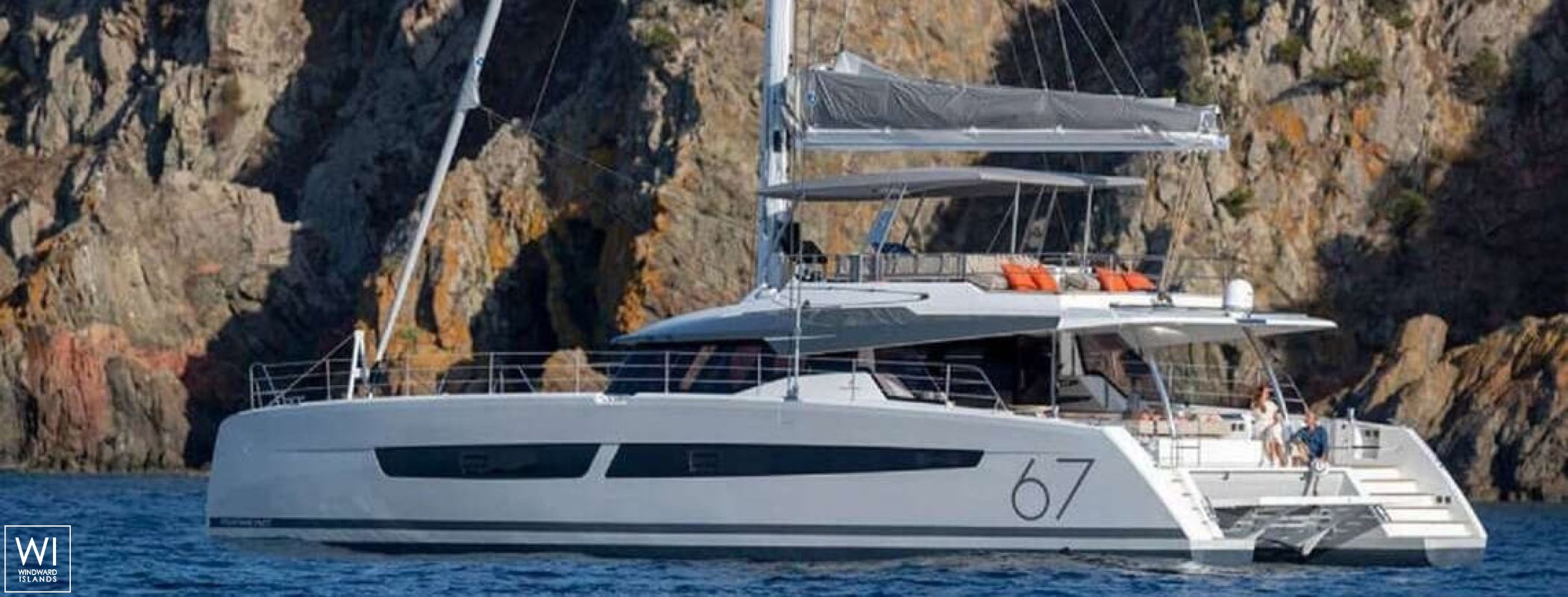 LOOMA  Fountaine Pajot Alegria 67 Exterior 3