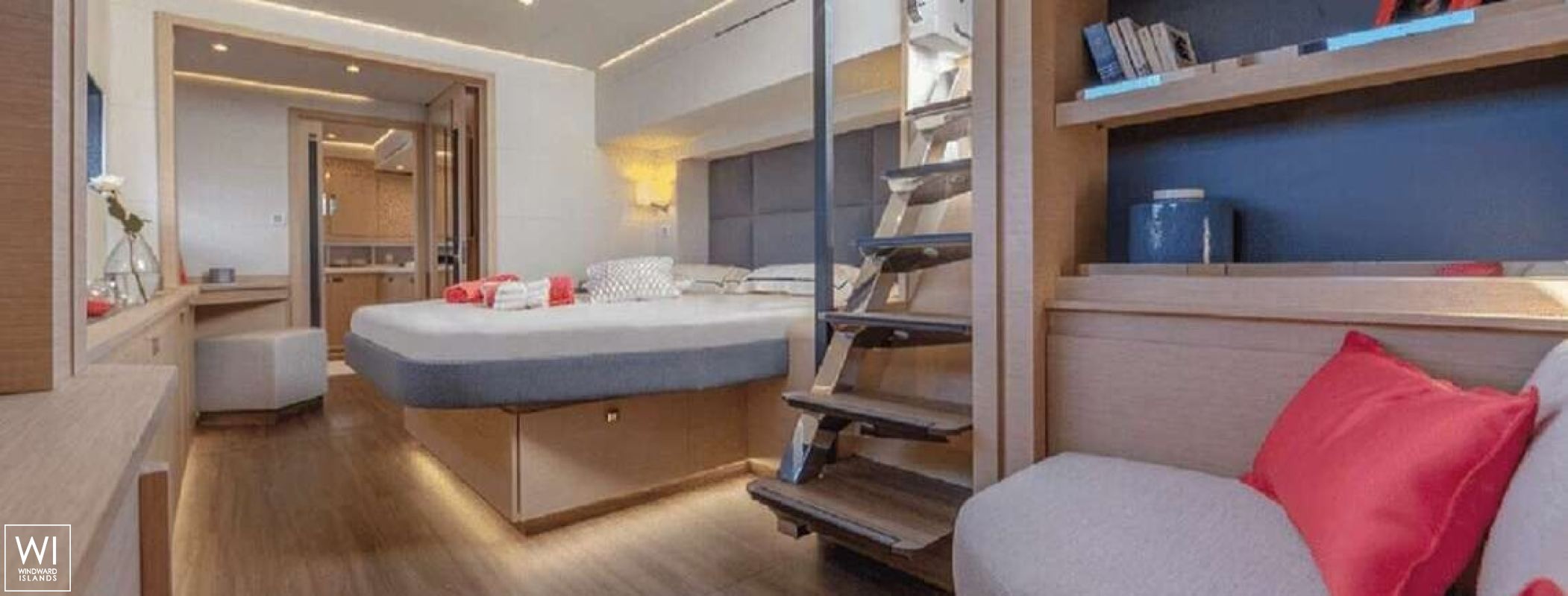 LOOMA  Fountaine Pajot Alegria 67 Interior 11