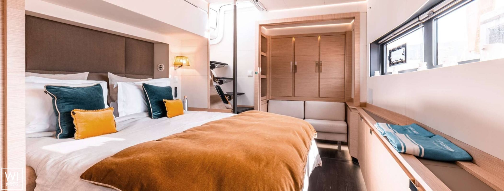 The Blue Dream  Fountaine Pajot Alegria 67 Interior 12