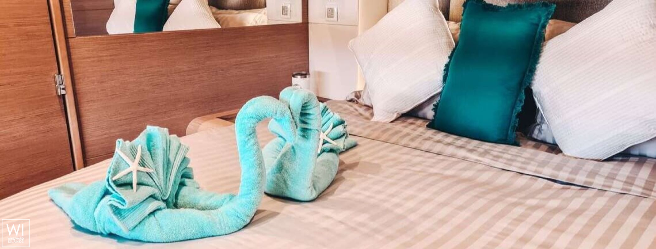 MY TY  Fountaine Pajot Alegria 67 Interior 26