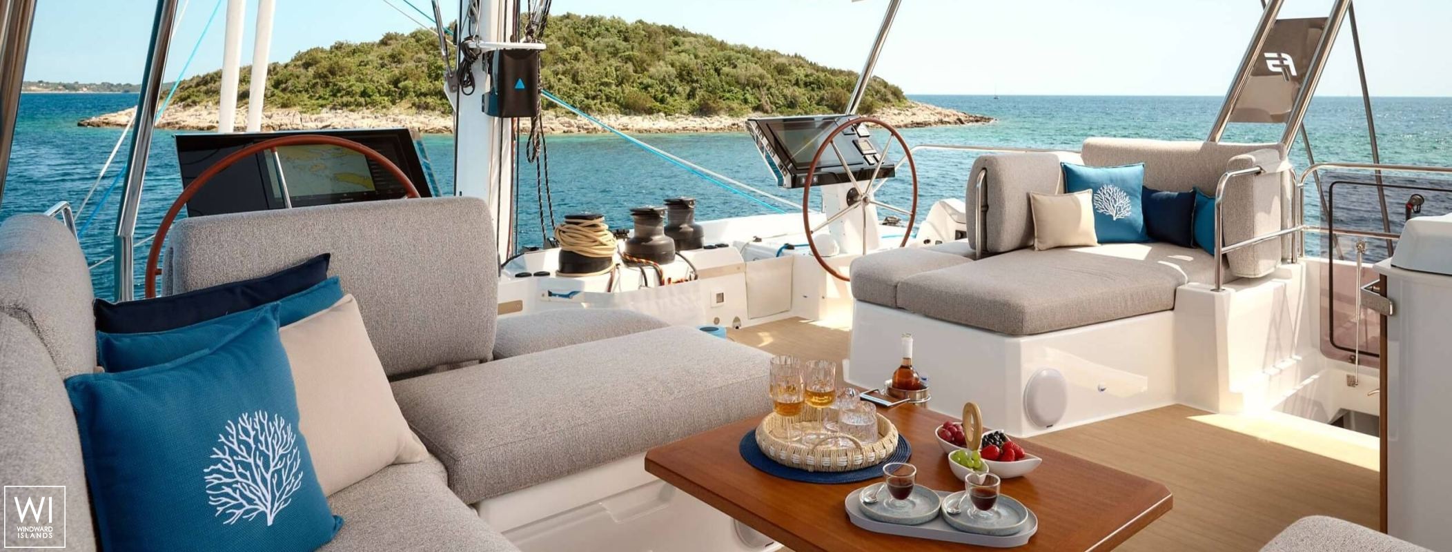 Floramye  Fountaine Pajot Alegria 67 Exterior 6