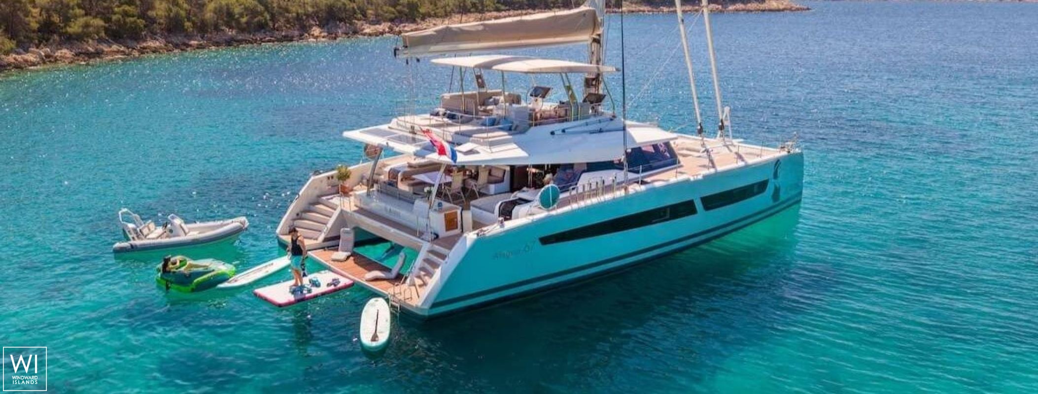 Floramye  Fountaine Pajot Alegria 67 Exterior 3