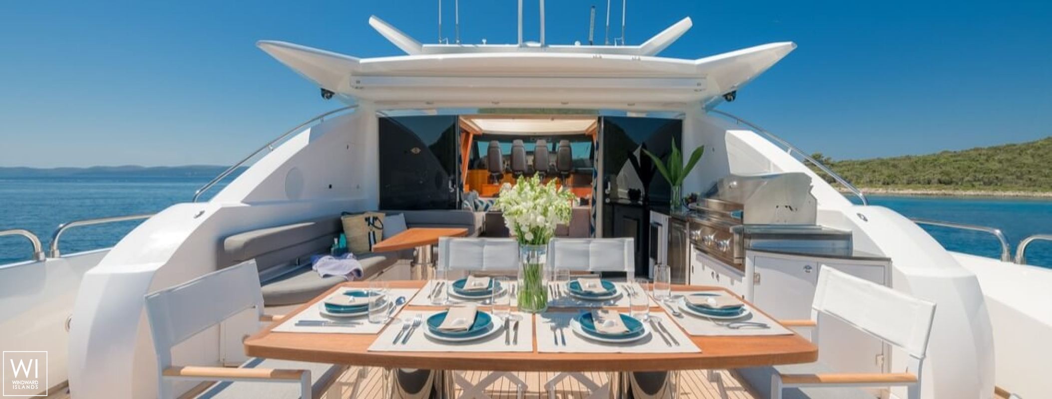 Quantum  Sunseeker Predator 108 Exterior 7