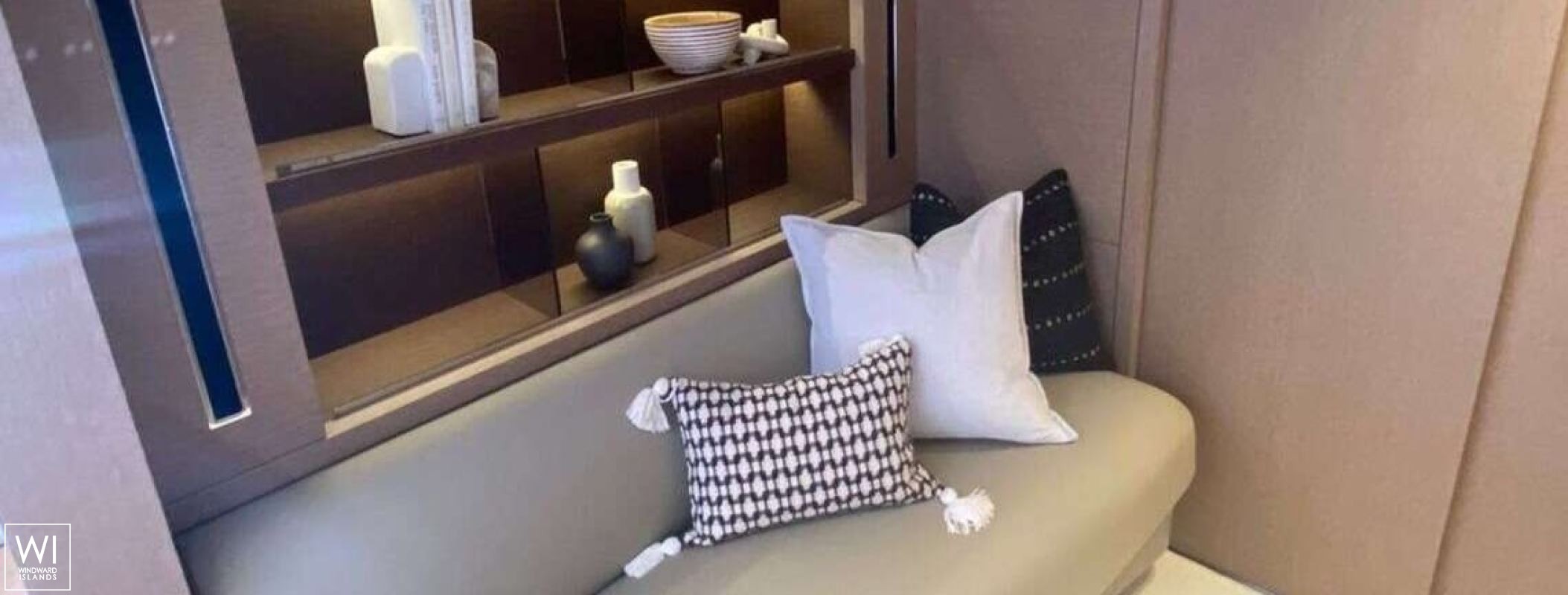 C’EST LA VIE  Lagoon Catamaran Power 67 Interior 15