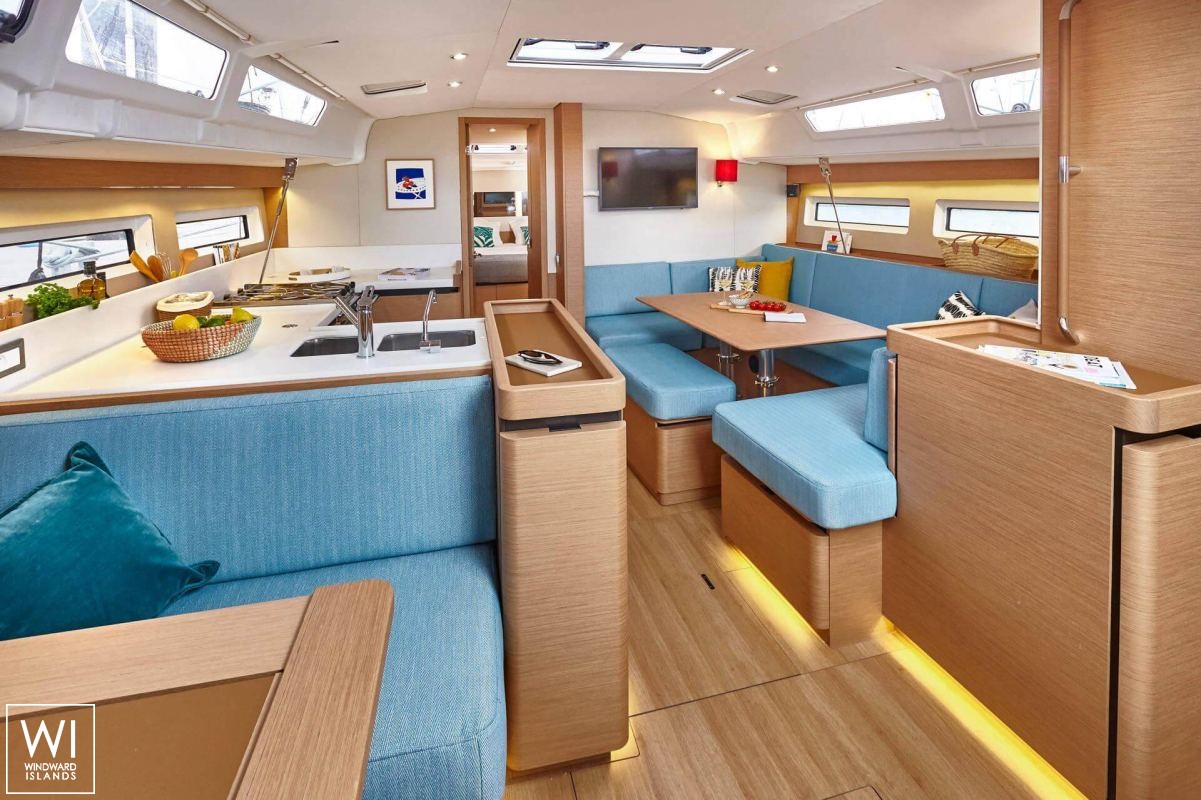 Sun Odyssey 490 Jeanneau Interior 3