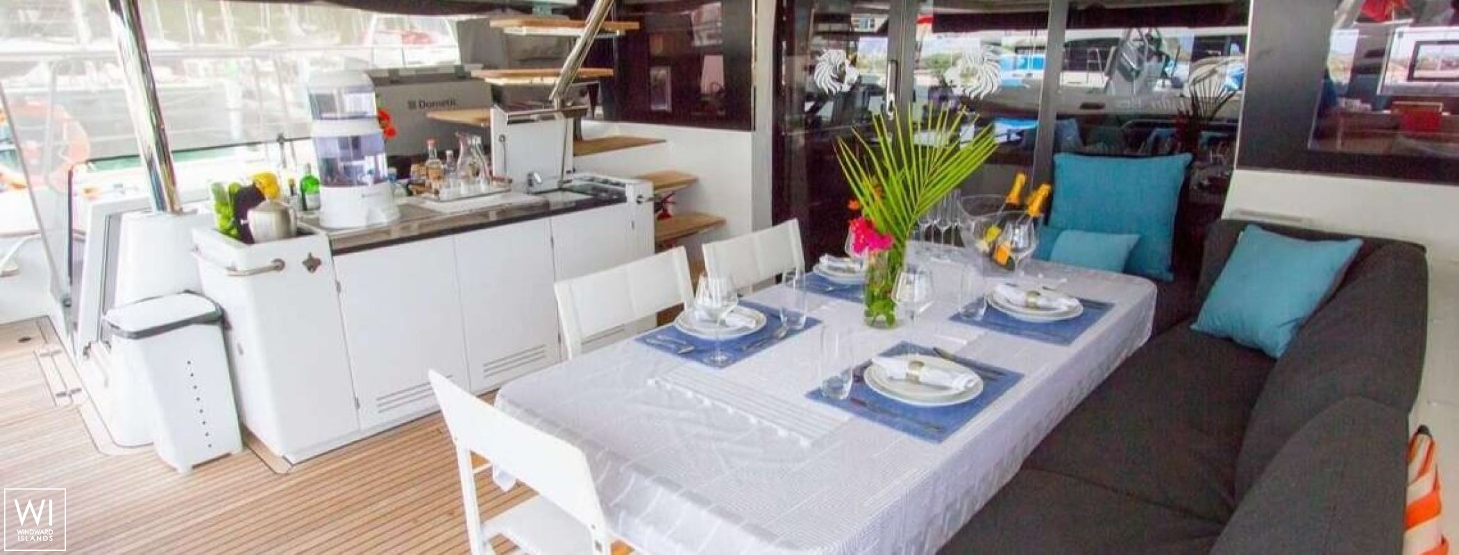 JAN'S FELION  Lagoon Catamaran Power 630 Exterior 7