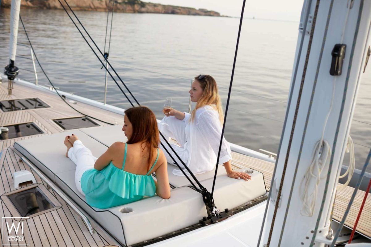 Oceanis  62 Beneteau Interior 5