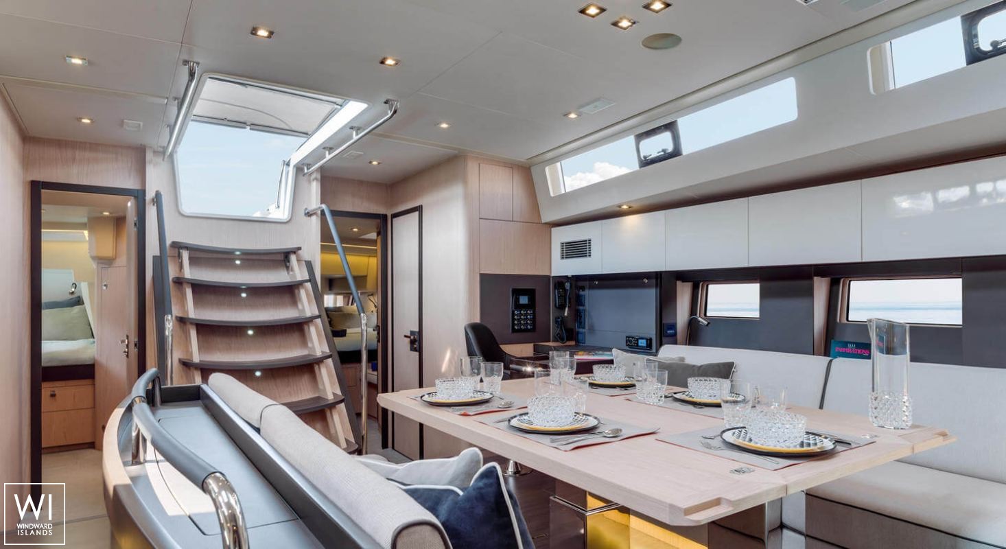 Oceanis  62 Beneteau Interior 12