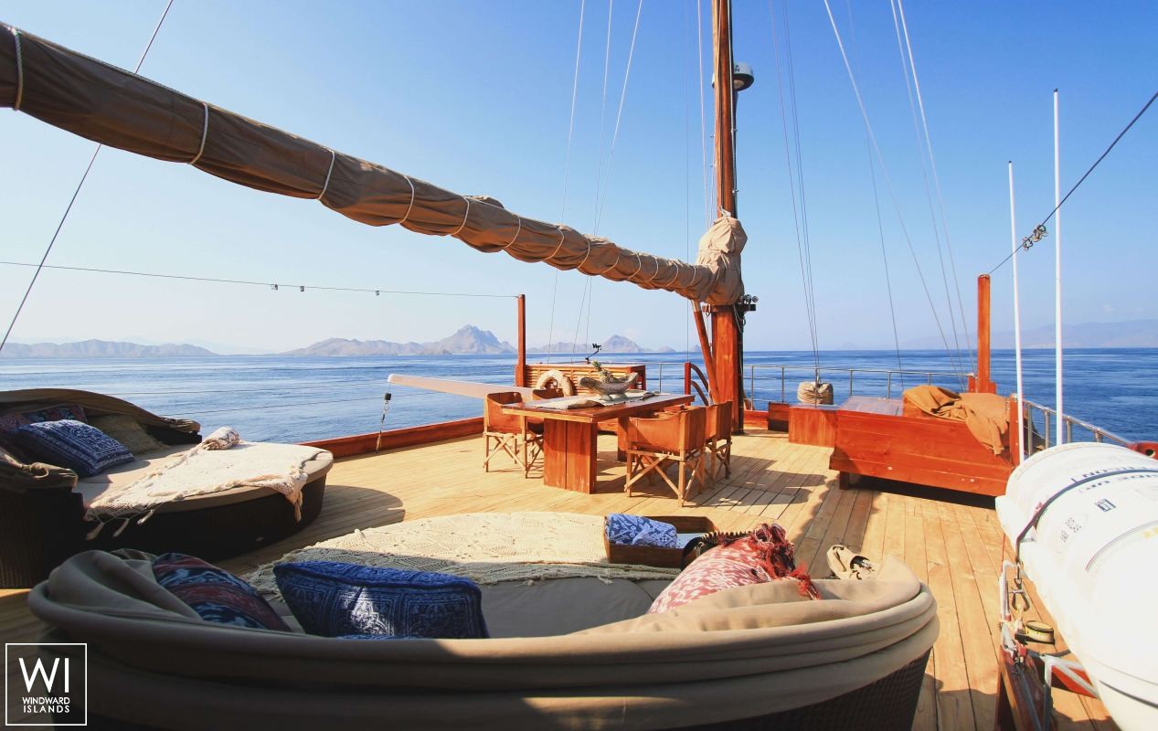 Sequoia  Konjo Schooner 86ft Exterior 2