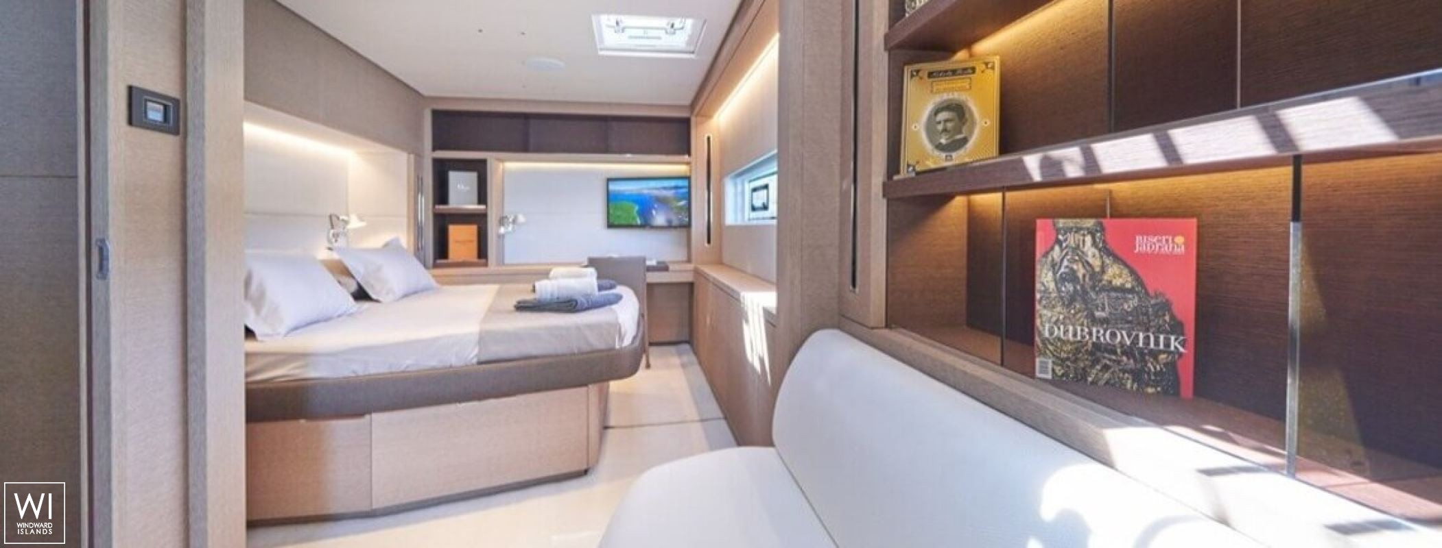 AMADA MIA  Lagoon Catamaran Lagoon 65 Interior 16