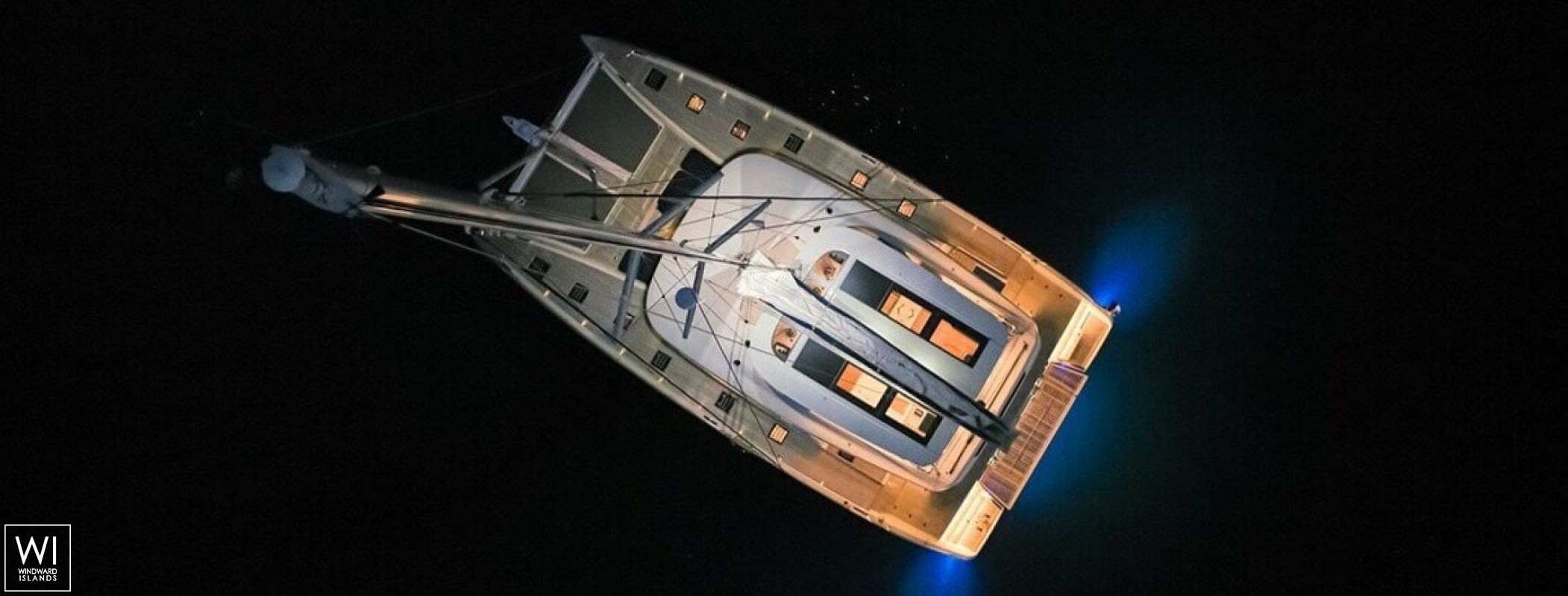 AMADA MIA  Lagoon Catamaran Lagoon 65 Exterior 12