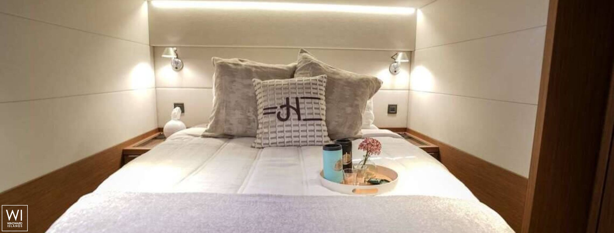 JUSTIFIED HORIZONS  Lagoon Catamaran Lagoon 65 Interior 19