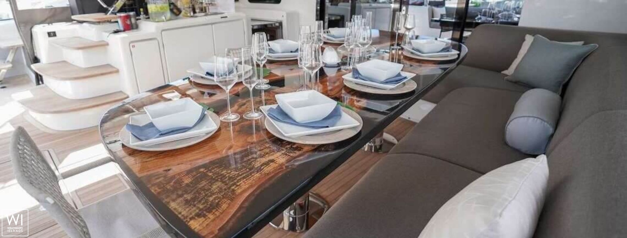 JUSTIFIED HORIZONS  Lagoon Catamaran Lagoon 65 Exterior 13